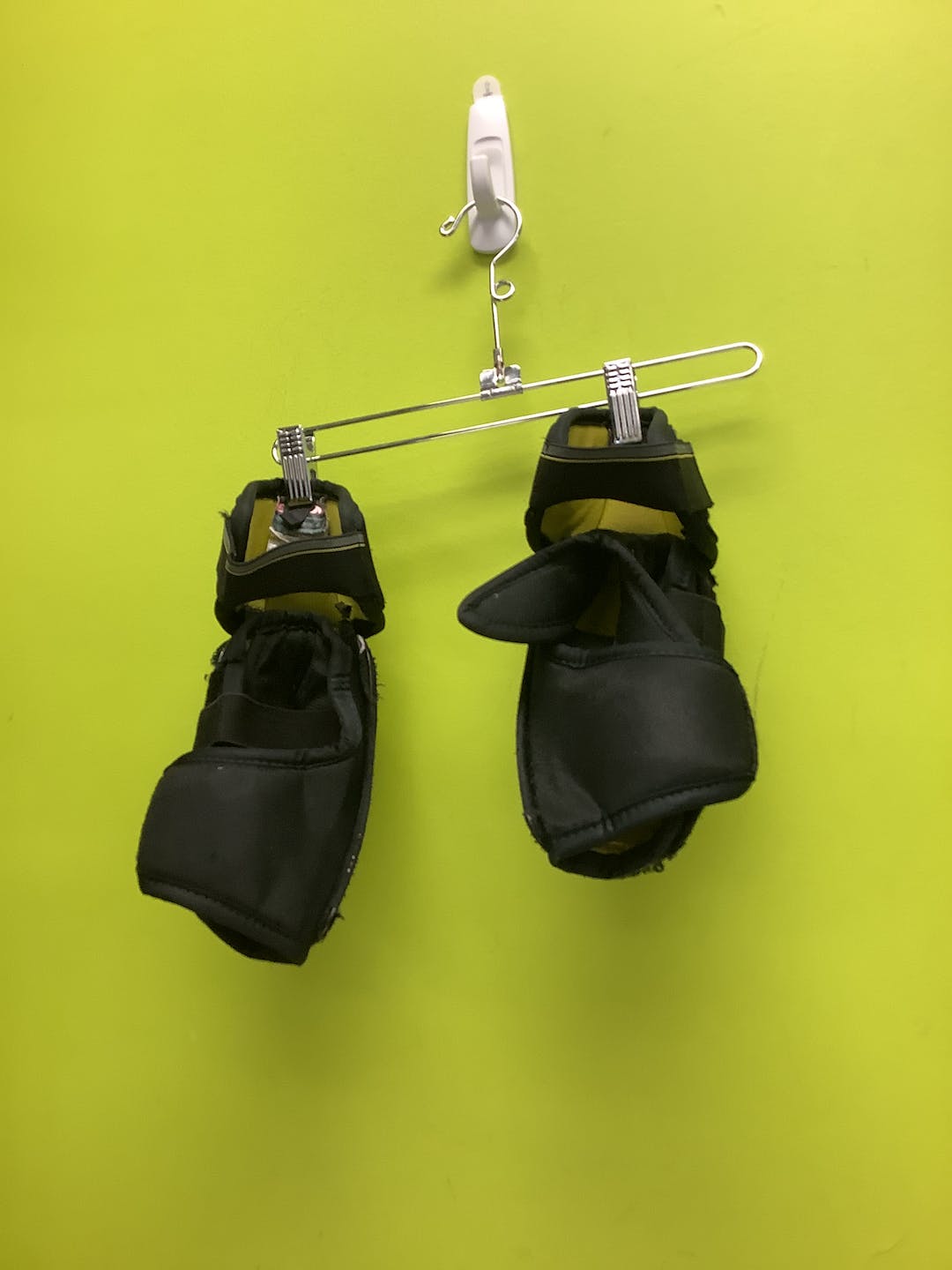 Used Ccm Tacks 2052 Sm Hockey Elbow Pads SidelineSwap