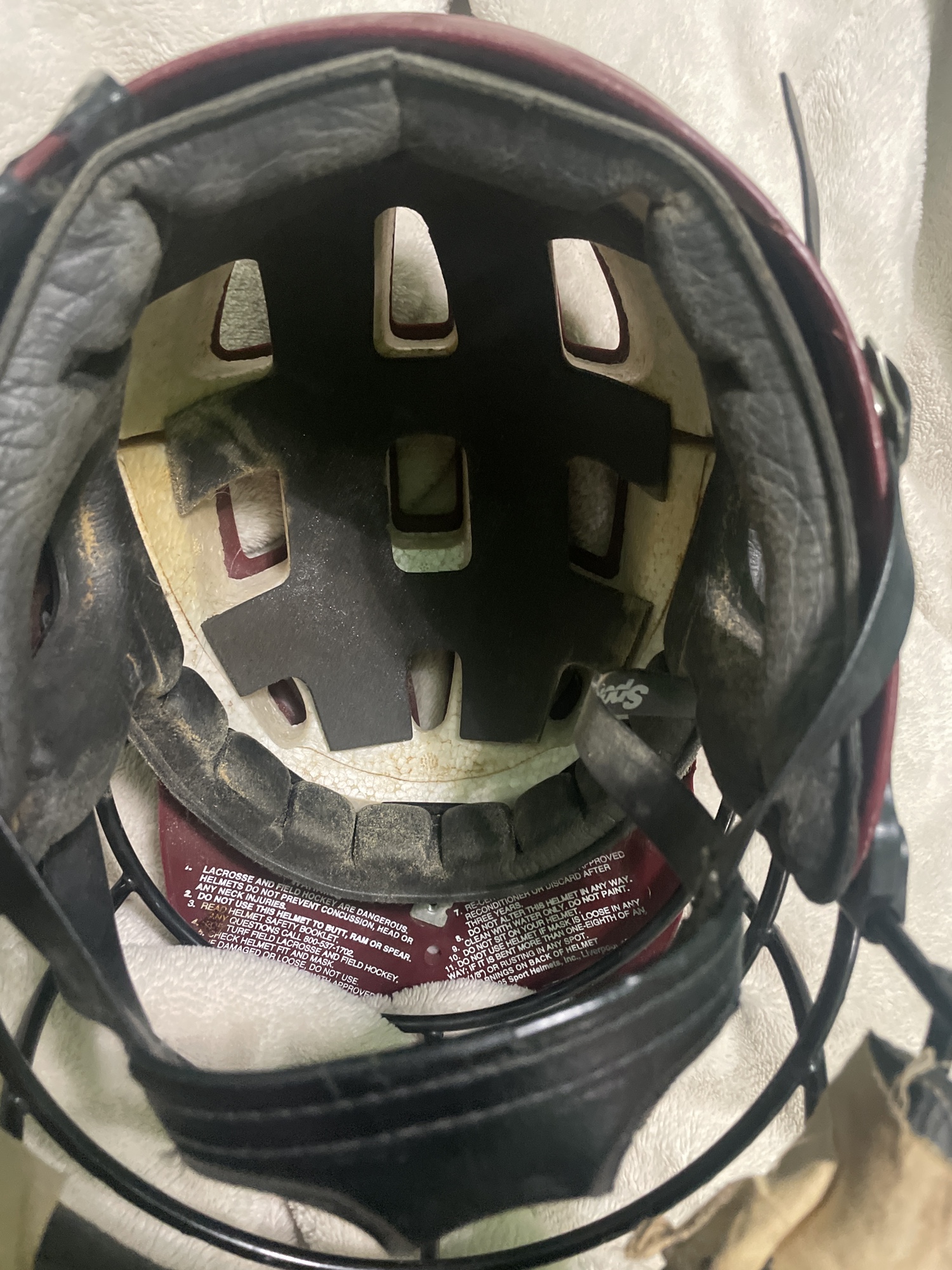 Used Old Cascade Helmet SidelineSwap
