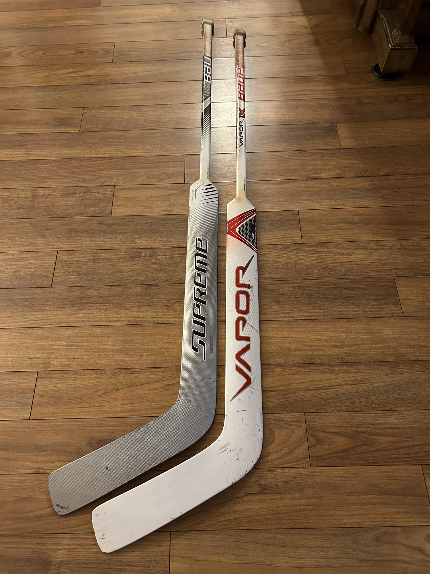 Bauer supreme 2s and Bauer Vapor 1x goal sticks SidelineSwap
