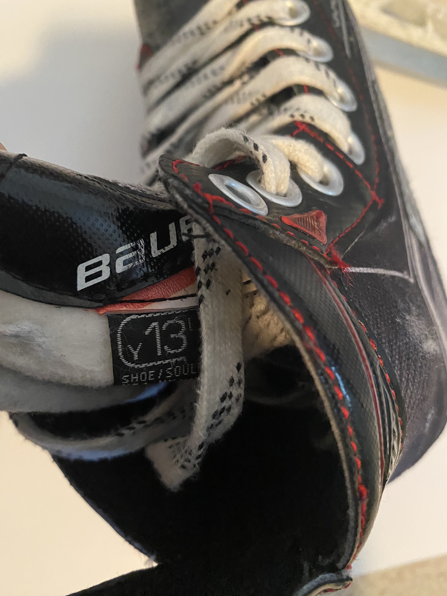 Used Bauer Regular Width Size 13 Vapor X500 Hockey Skates SidelineSwap