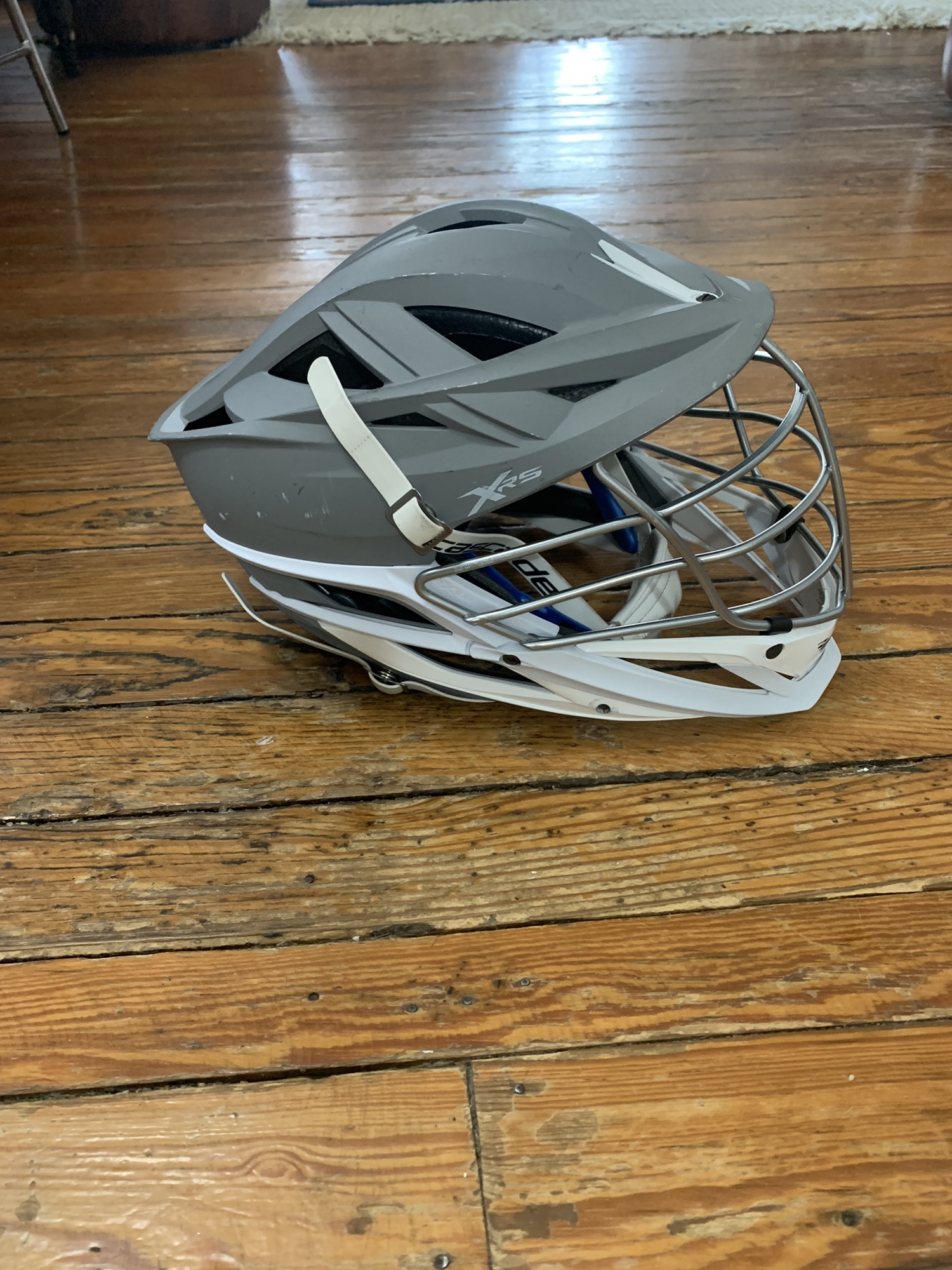 Cascade XRS Lacrosse Helmet Matte Gray and Chrome Facemask (Retail