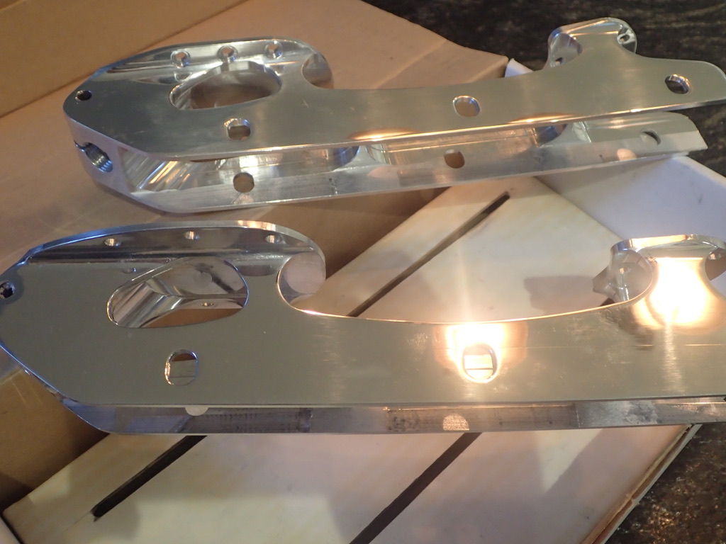 VINTAGE AKS ALUMITECH PRO SERIES Inline Roller Hockey Chassis Frames 8.