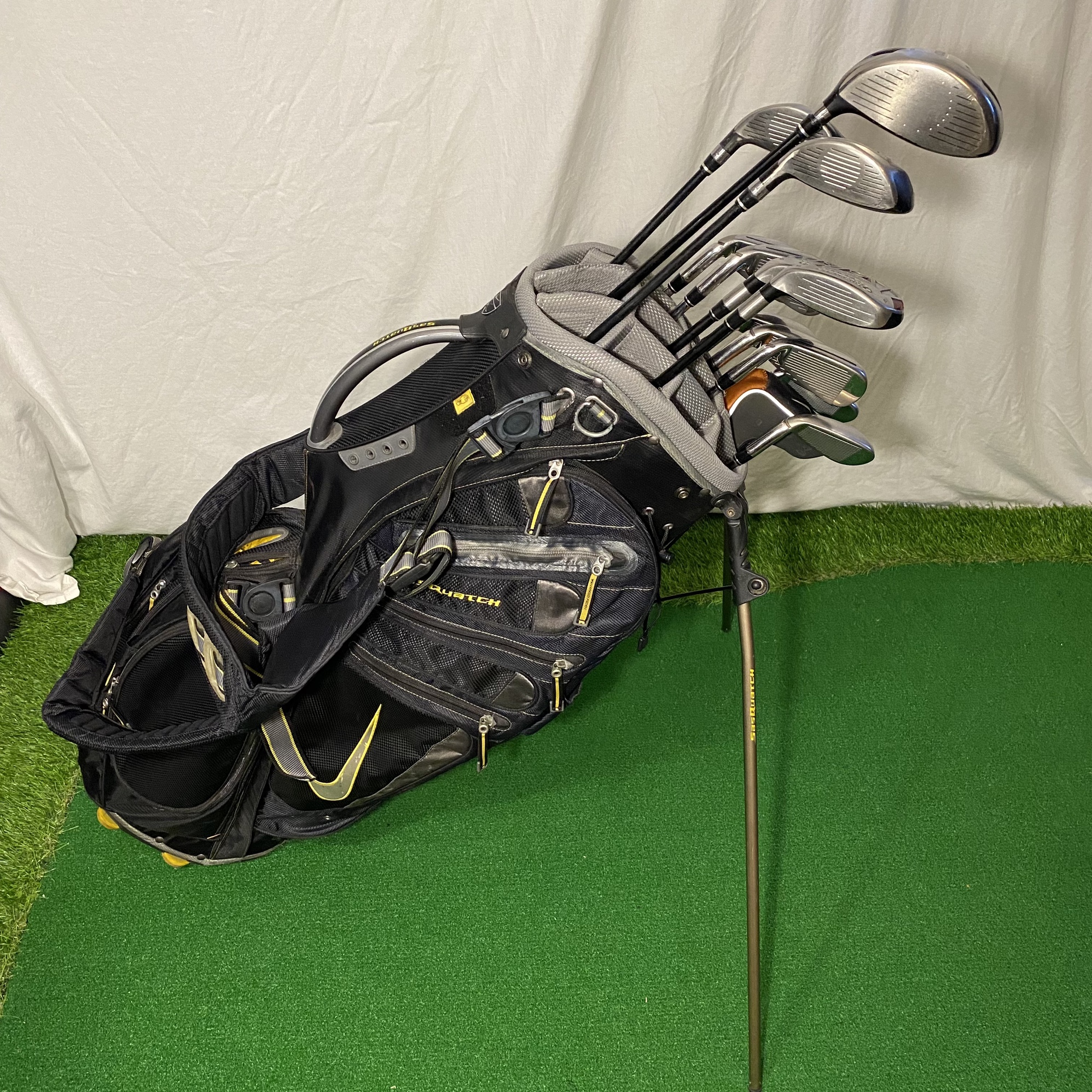 Taylormade Rbladez Golf Club Set Complete With Ogio Stand Bag