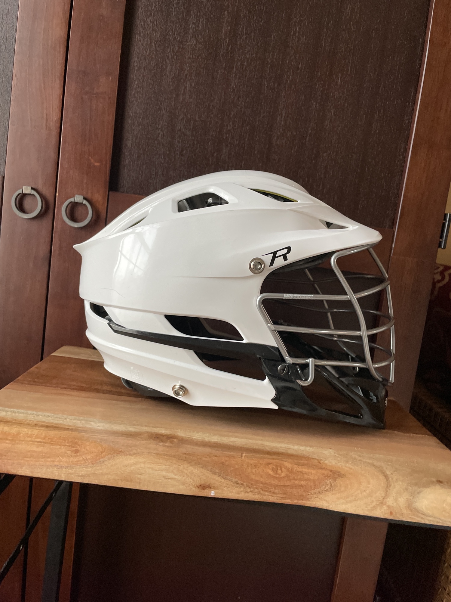 Like New Cascade R Helmet TERRIFIC CONDITION!! Only worn 4 times