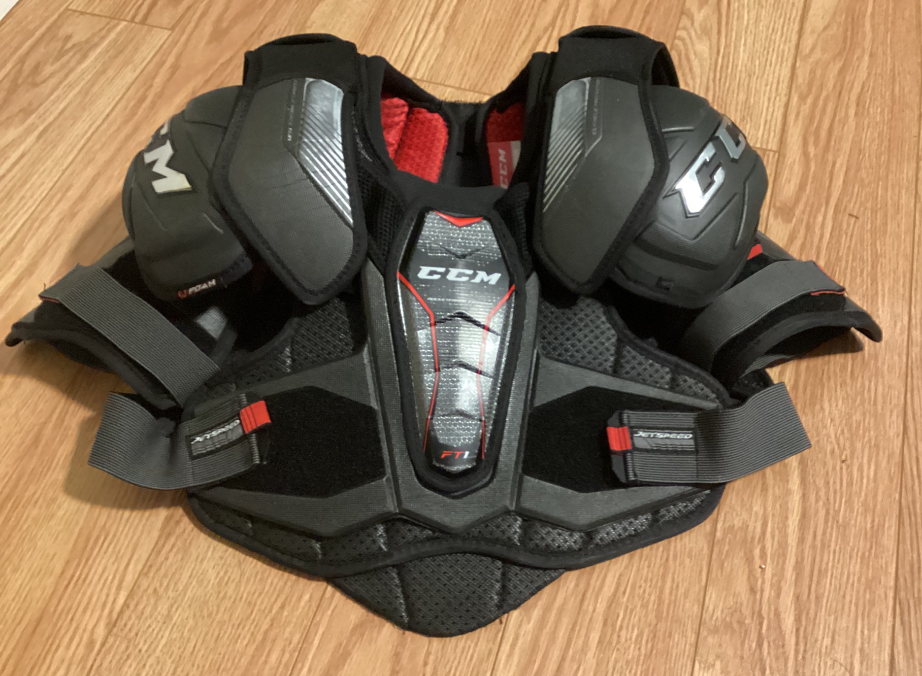 Senior Medium CCM JetSpeed FT1 Shoulder Pads SidelineSwap