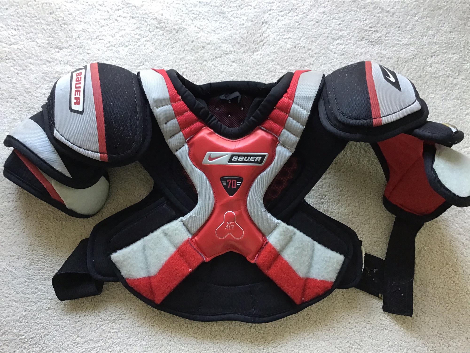 Youth Medium Bauer Supreme Classic Shoulder Pads SidelineSwap