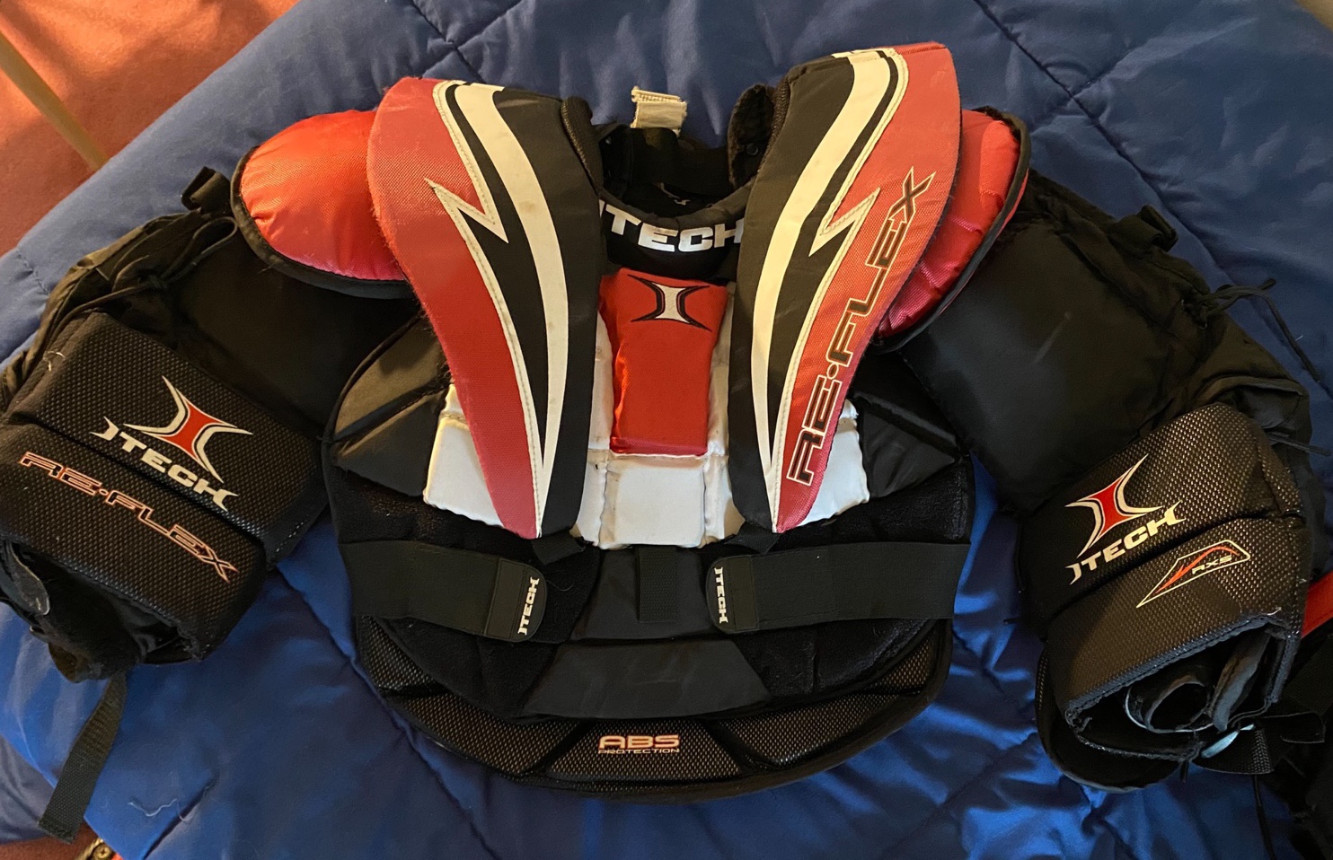 Used Large Itech Goalie Chest Protector SidelineSwap