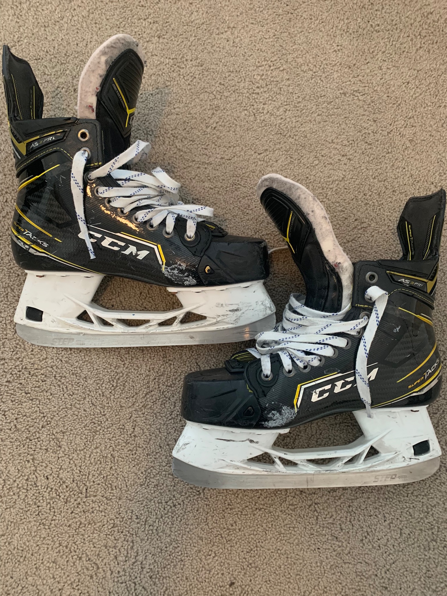 Senior CCM Size 7.5 Super Tacks AS3 Pro Hockey Skates SidelineSwap