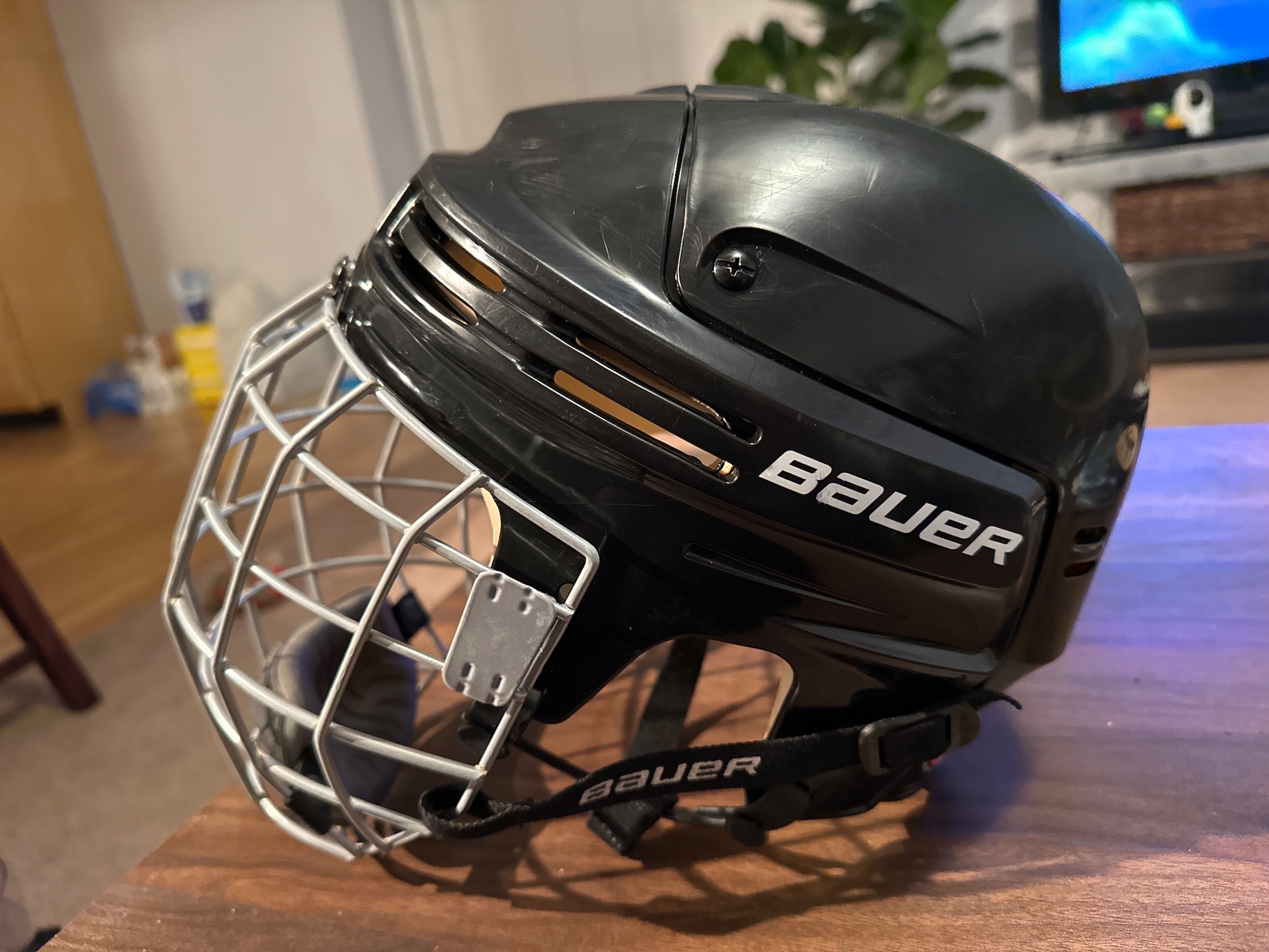 Used Large Bauer 4500 Helmet | SidelineSwap