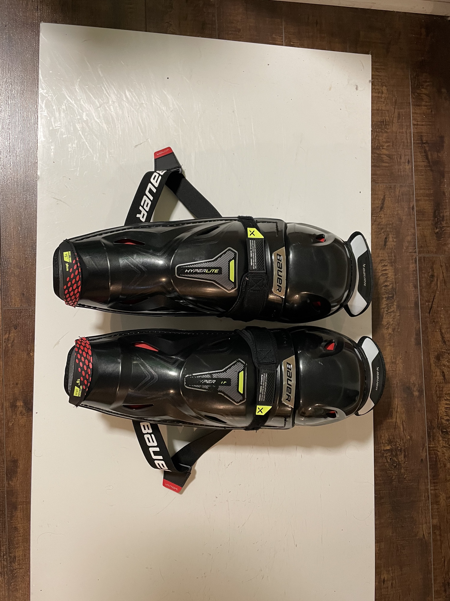 Bauer Vapor Hyperlite Shin Pads SidelineSwap