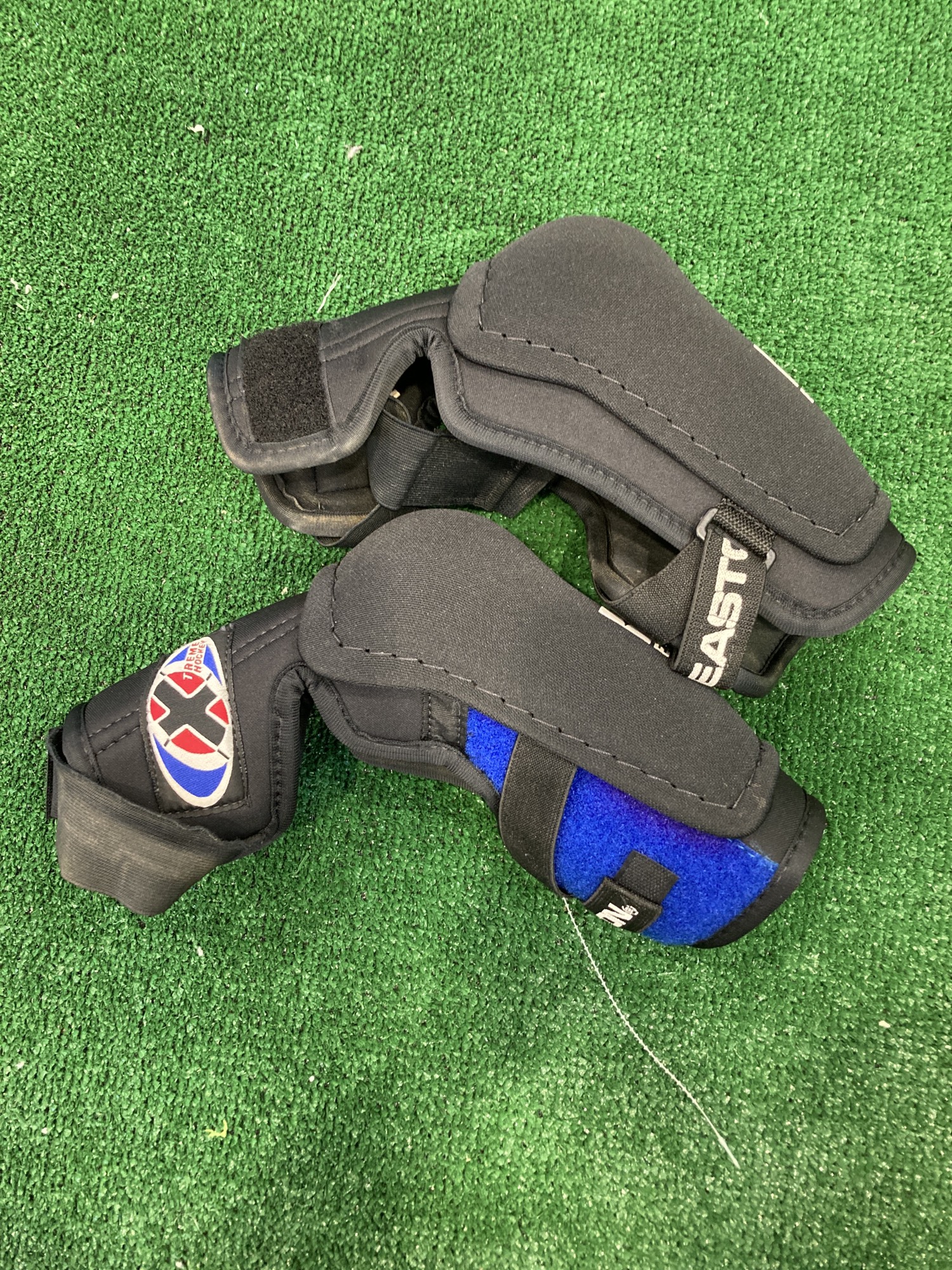 Used Large Easton Elbow Pads SidelineSwap