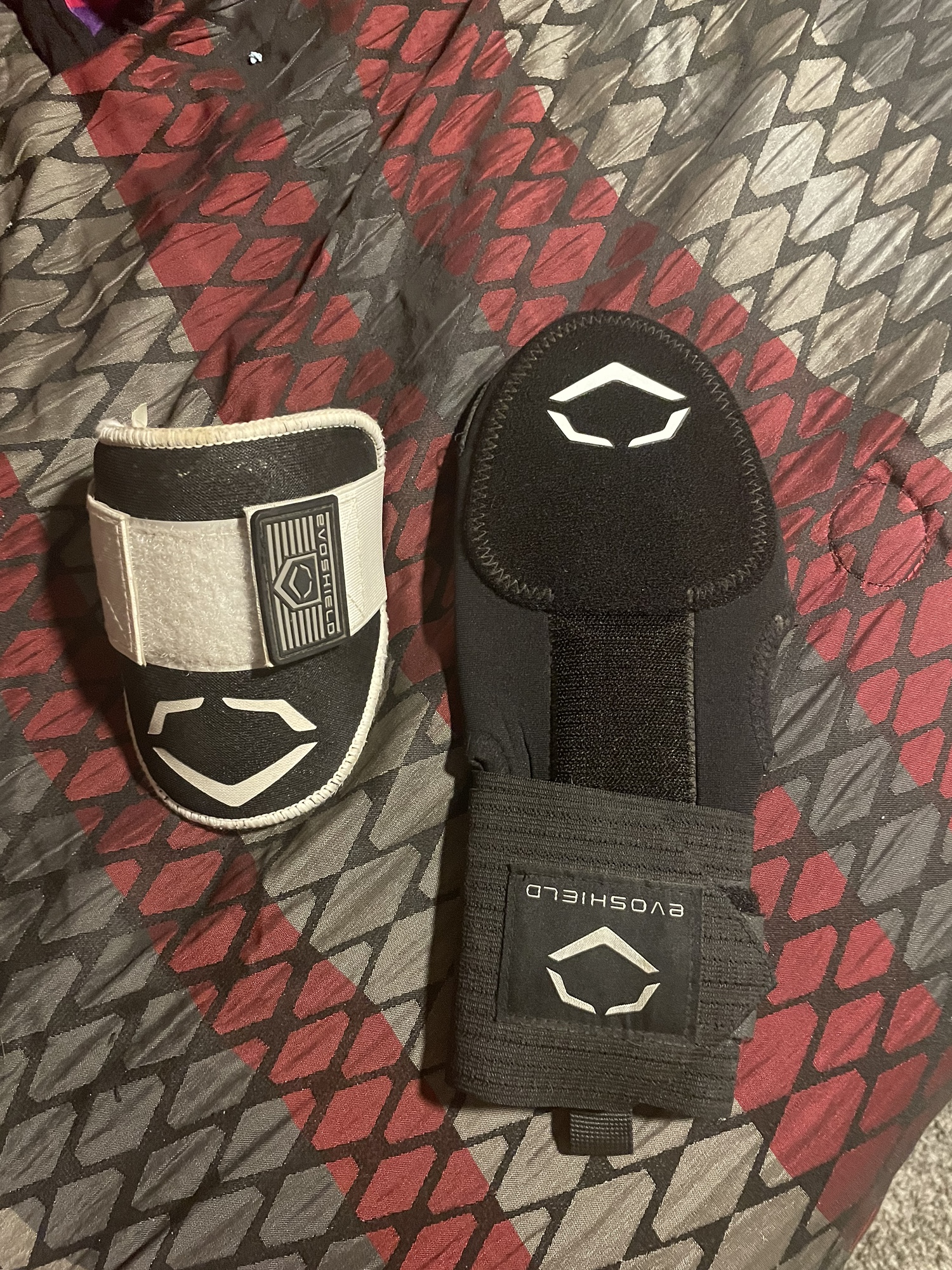 Black Used Senior EvoShield Sliding Mitt and Elbow Guard SidelineSwap