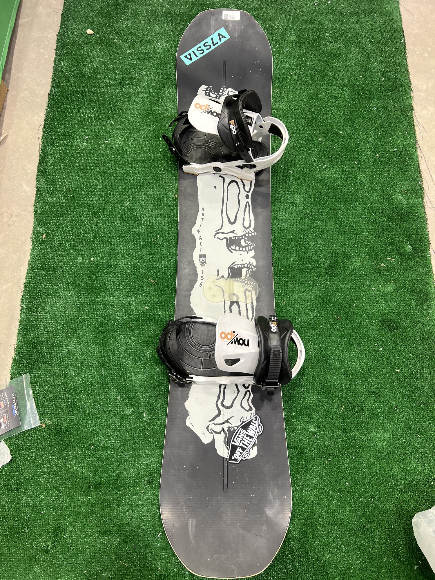 Used Men's 156 160 cm Rome SDS Artifact Snowboard Yes SidelineSwap