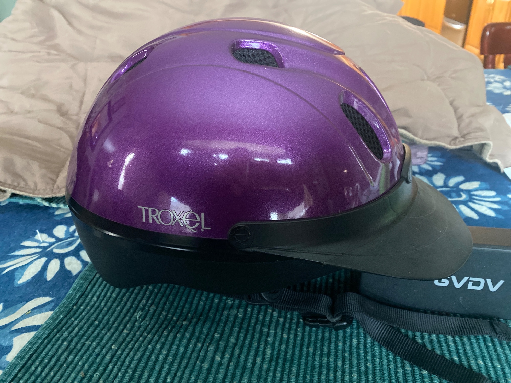 Troxel children’s helmet SidelineSwap