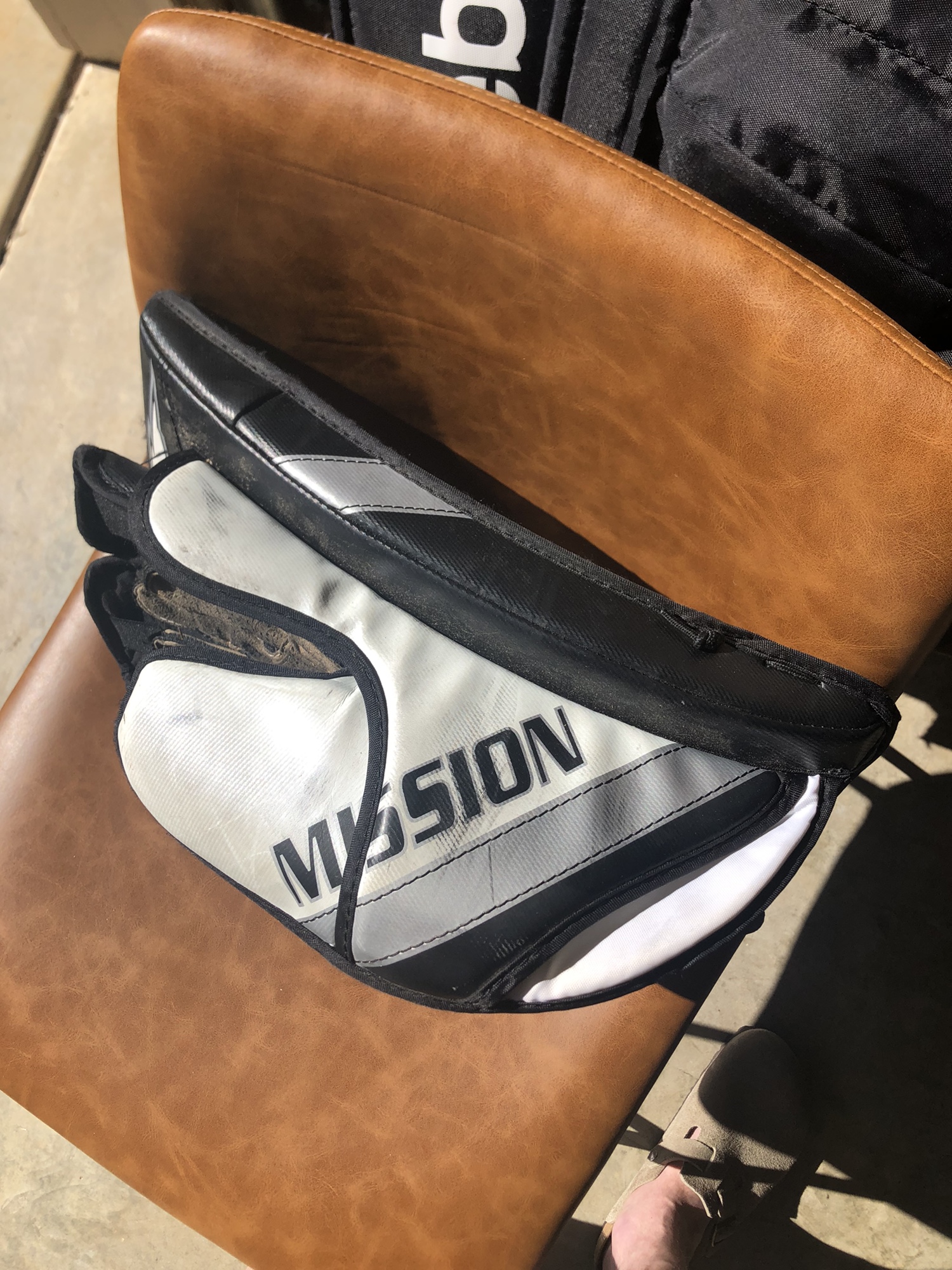 Mission Motion Hockey Goalie Gloves Blocker & Catcher Set Senior