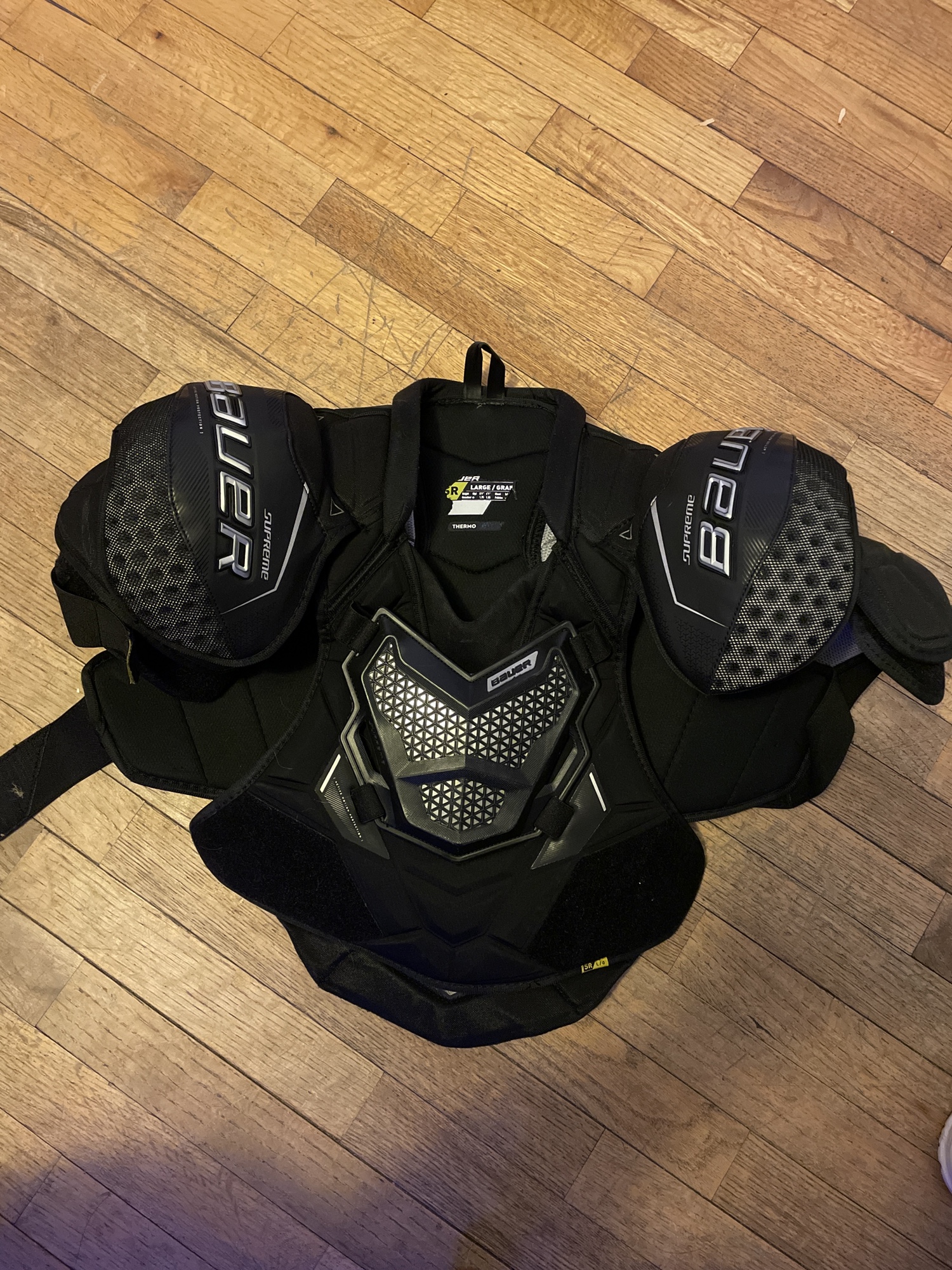 Intermediate Large Bauer Supreme 3S Pro Shoulder Pads SidelineSwap