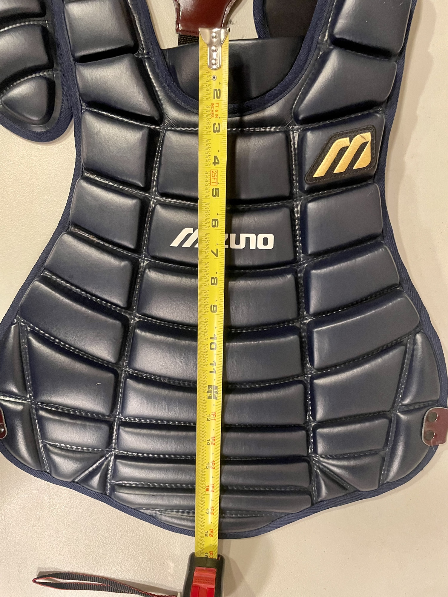 Mizuno Catcher's Chest Protector SidelineSwap