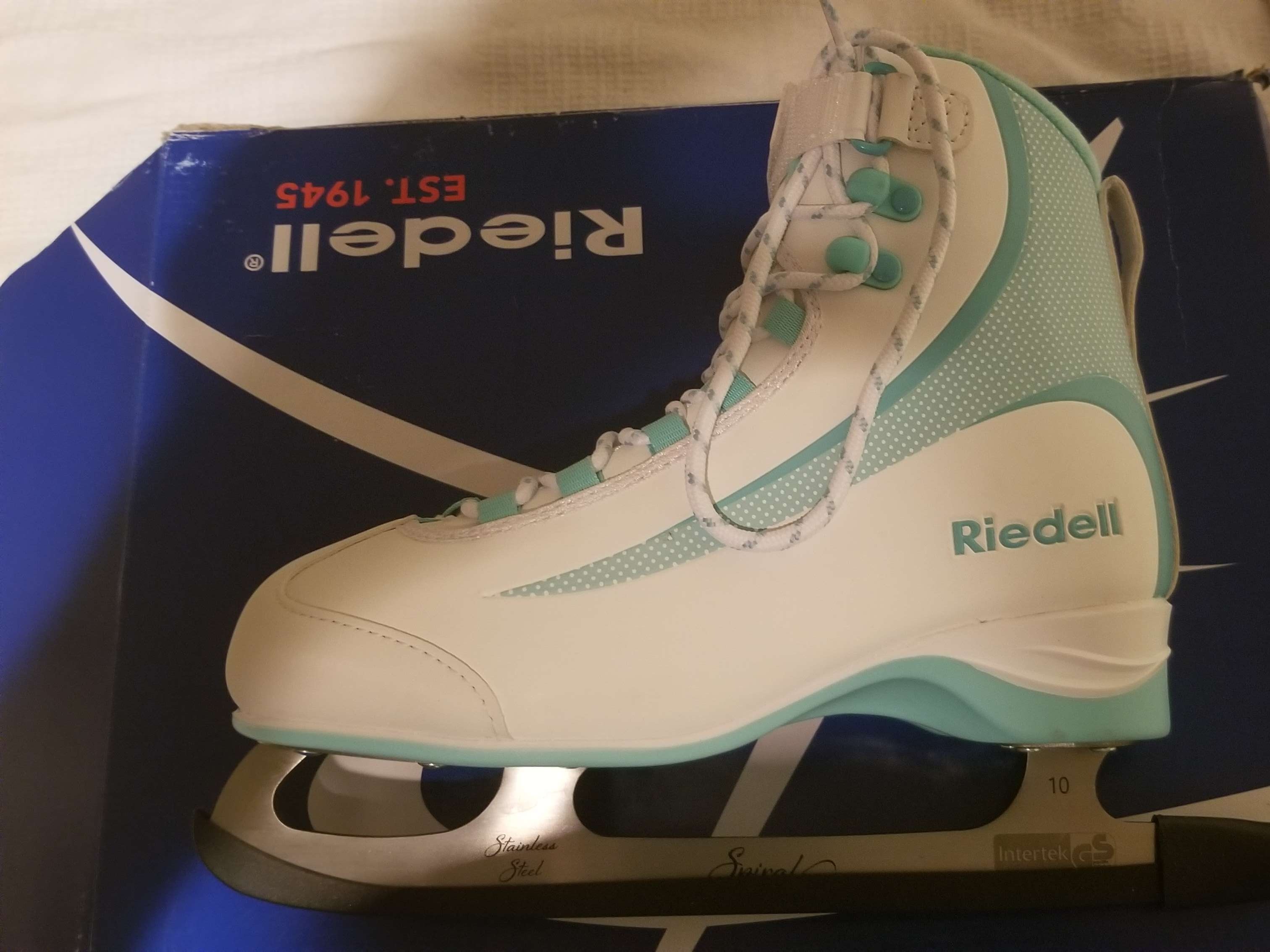 New Riedell Soar Figure Skates SidelineSwap