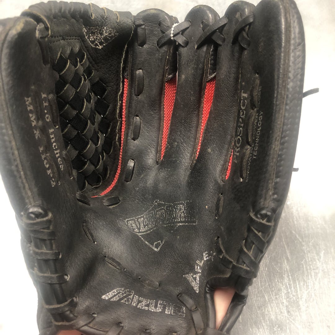 Used Mizuno Prospect 11 1 2" Fastpitch Fielders Gloves SidelineSwap