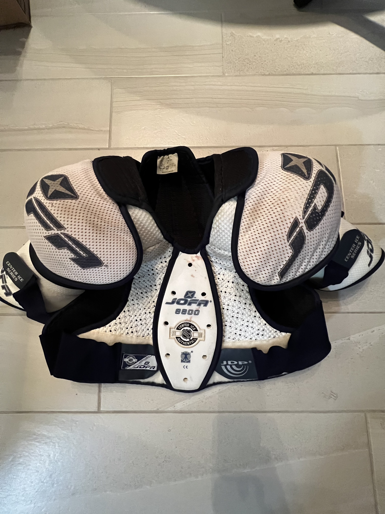Senior Extra Large Jofa 8800 Shoulder Pads SidelineSwap