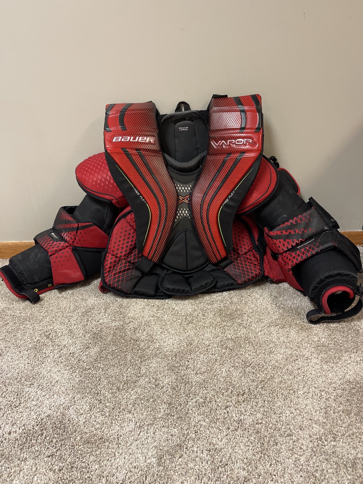 Used Large Bauer Vapor 2X Pro Goalie Chest Protector SidelineSwap