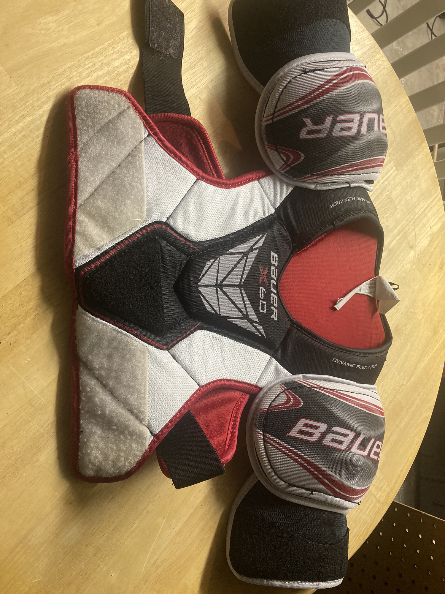 Senior Medium Bauer Vapor X60 Shoulder Pads SidelineSwap