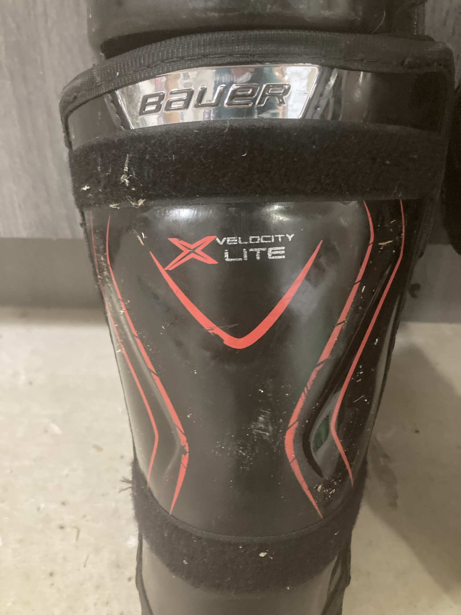 Used Bauer Vapor X Velocity Lite Shin Pads 12" | SidelineSwap