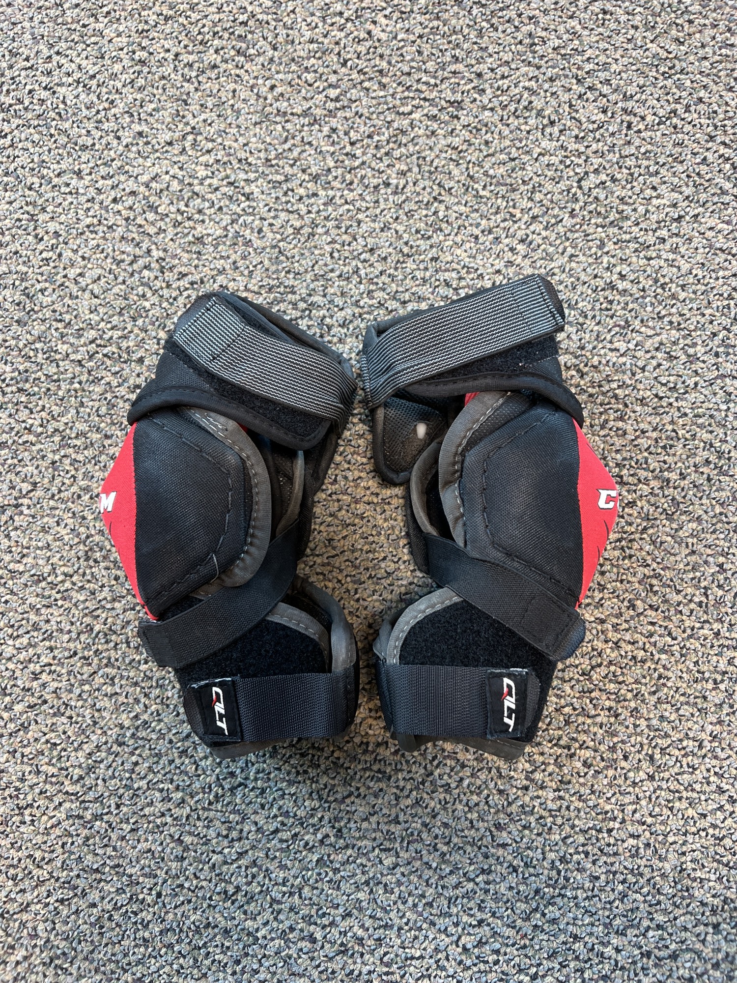 Used Large CCM QLT 270 Elbow Pads SidelineSwap