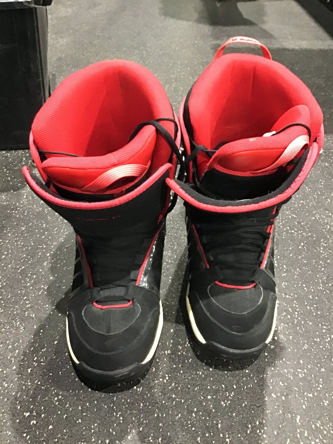 Used Evolution Senior 11 Men's Snowboard Boots SidelineSwap