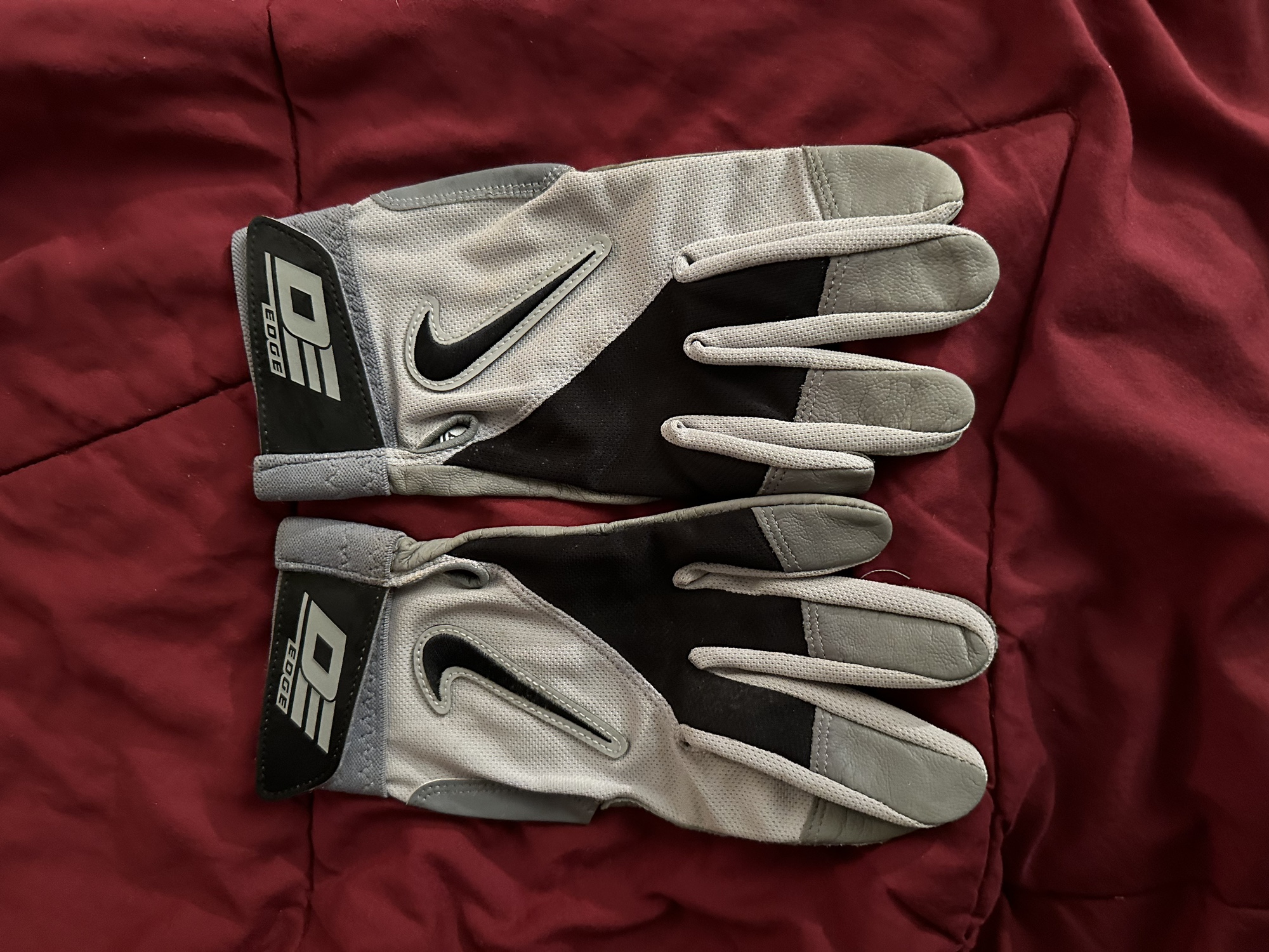 nike swingman batting gloves