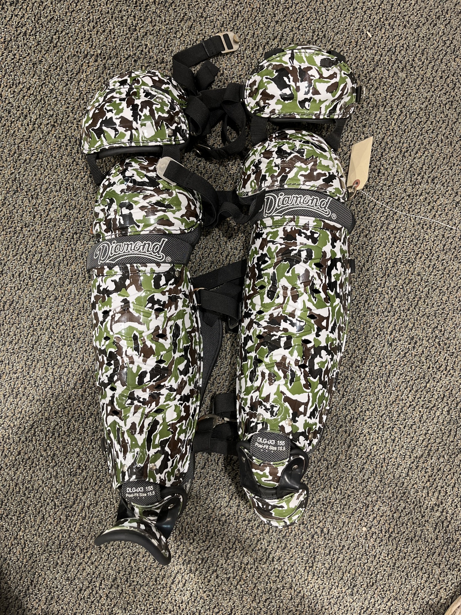 Used Diamond iX3 Catcher's Leg Guard SidelineSwap