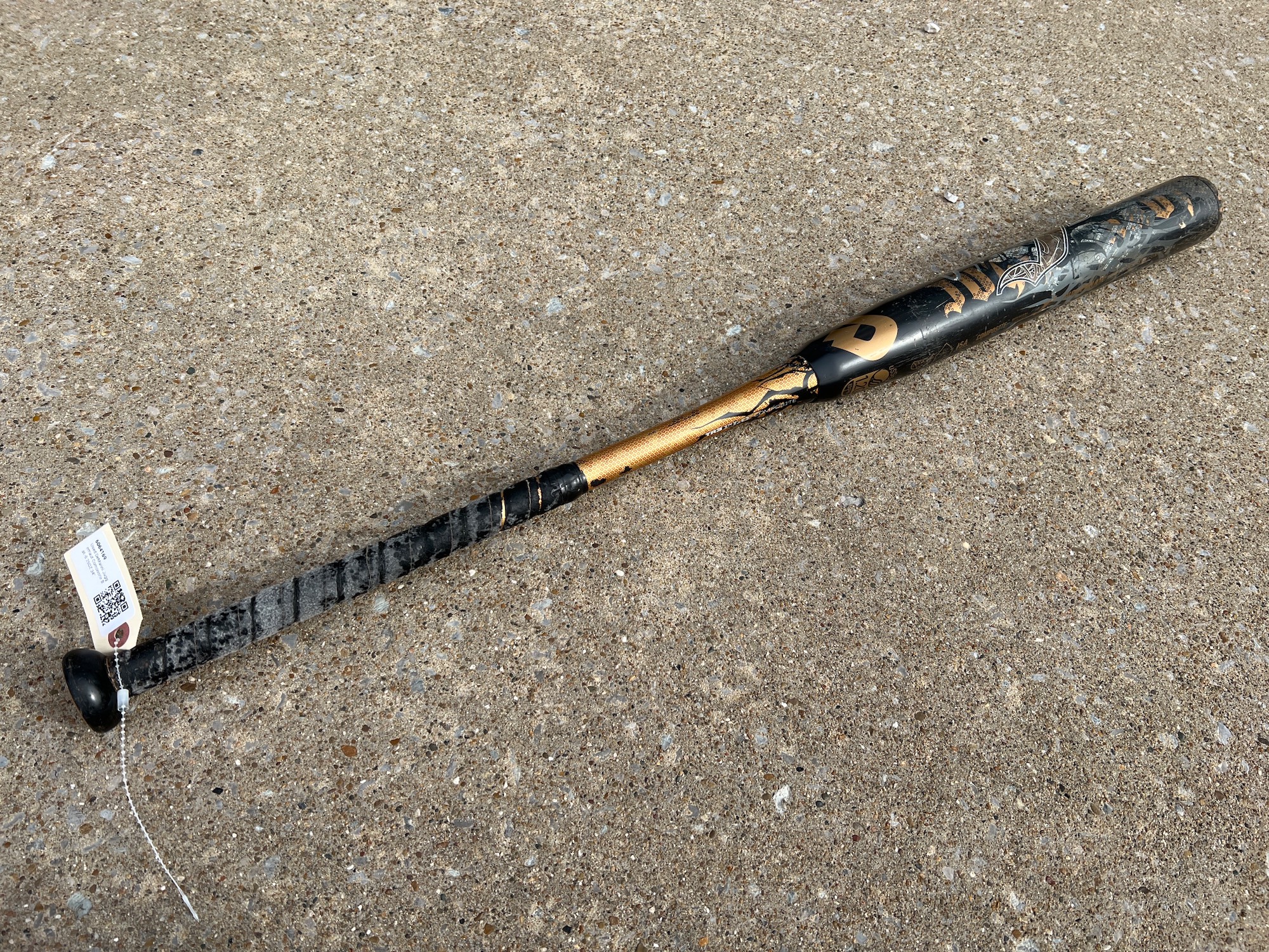 DeMarini Juggernaut Slowpitch Composite Bat 8 26OZ 34" SidelineSwap