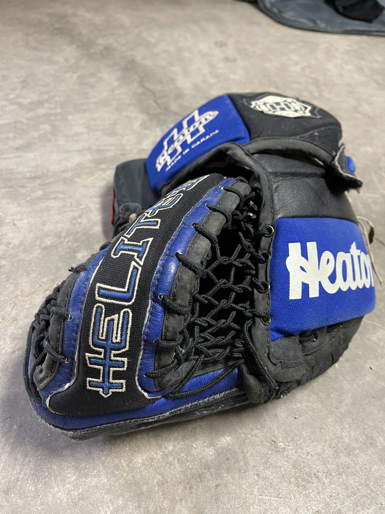 Heaton Helite 3 Regular Goalie Catching Glove SidelineSwap