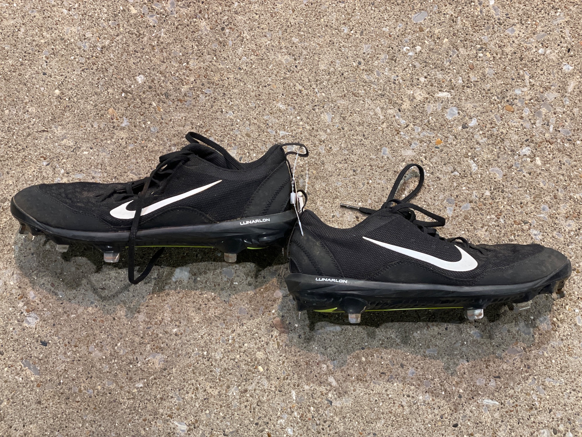 size 5 metal baseball cleats