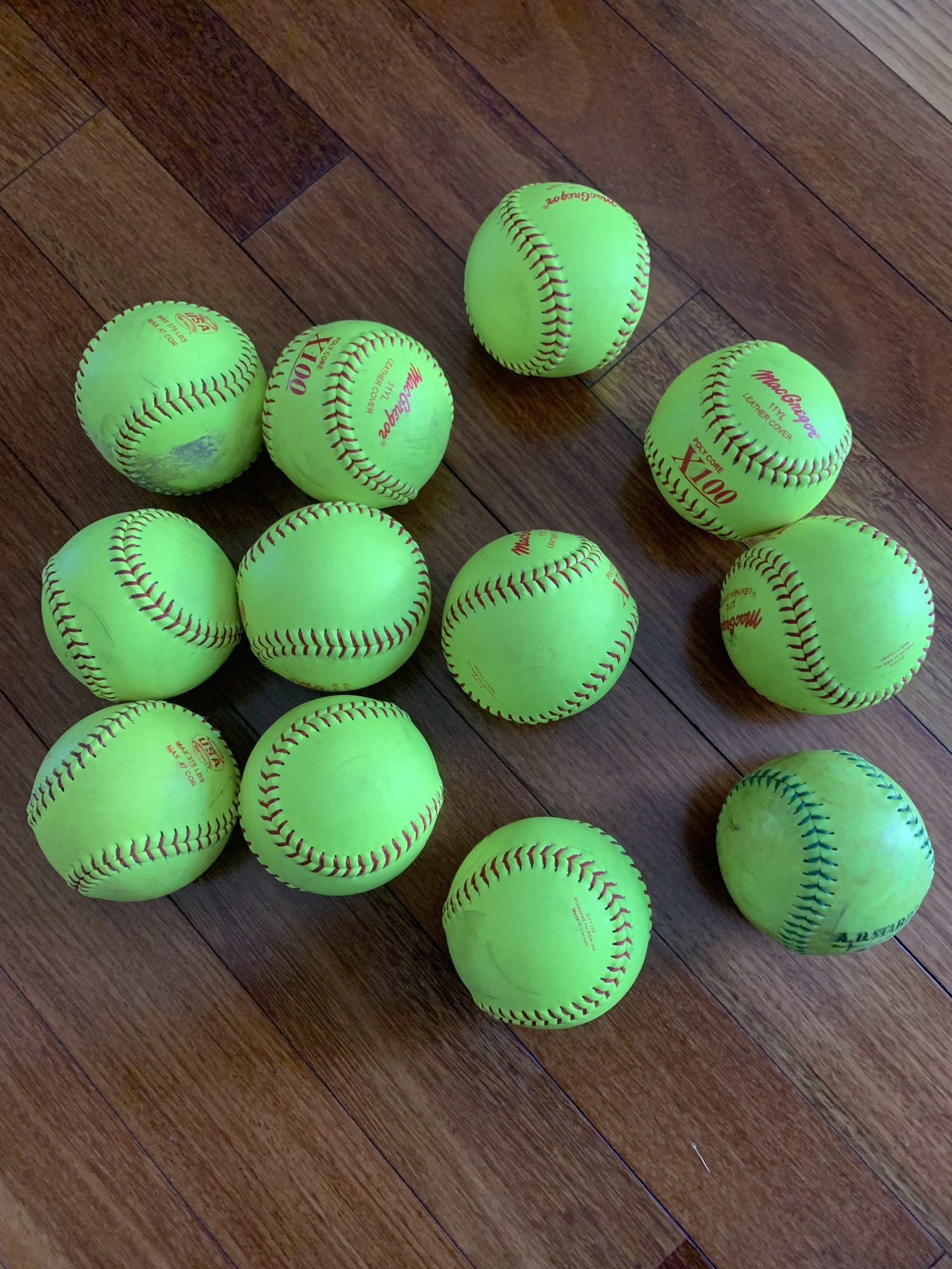 MacGregor Poly Core X100 11YL Softball SidelineSwap