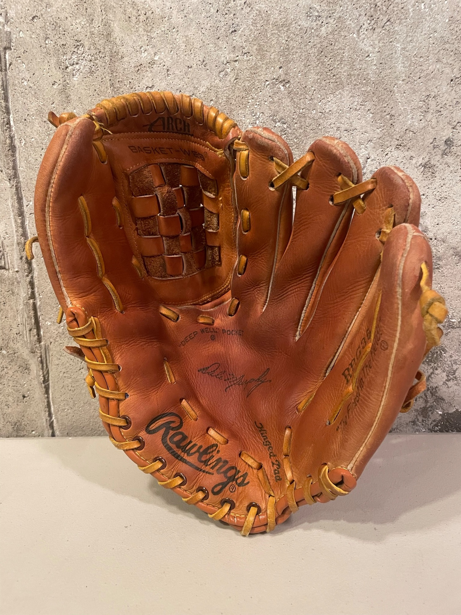 Rawlings 12" RBG36 Baseball Glove Pitcher/IF SidelineSwap
