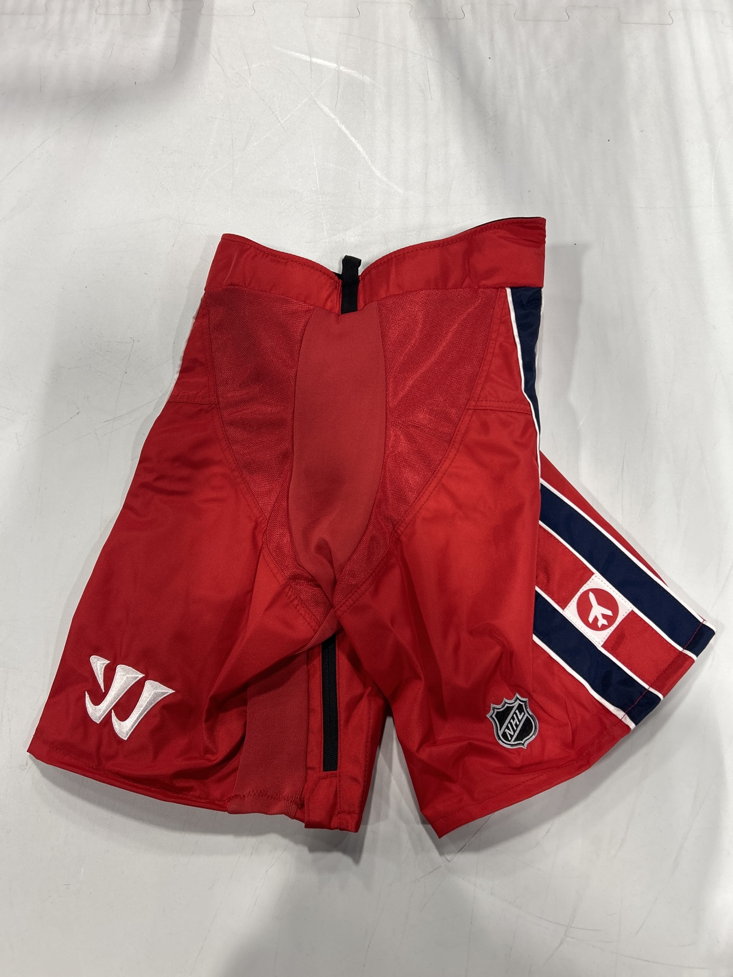 PRO STOCK WINNIPEG NHLQRE GIRDLE SHELL SidelineSwap