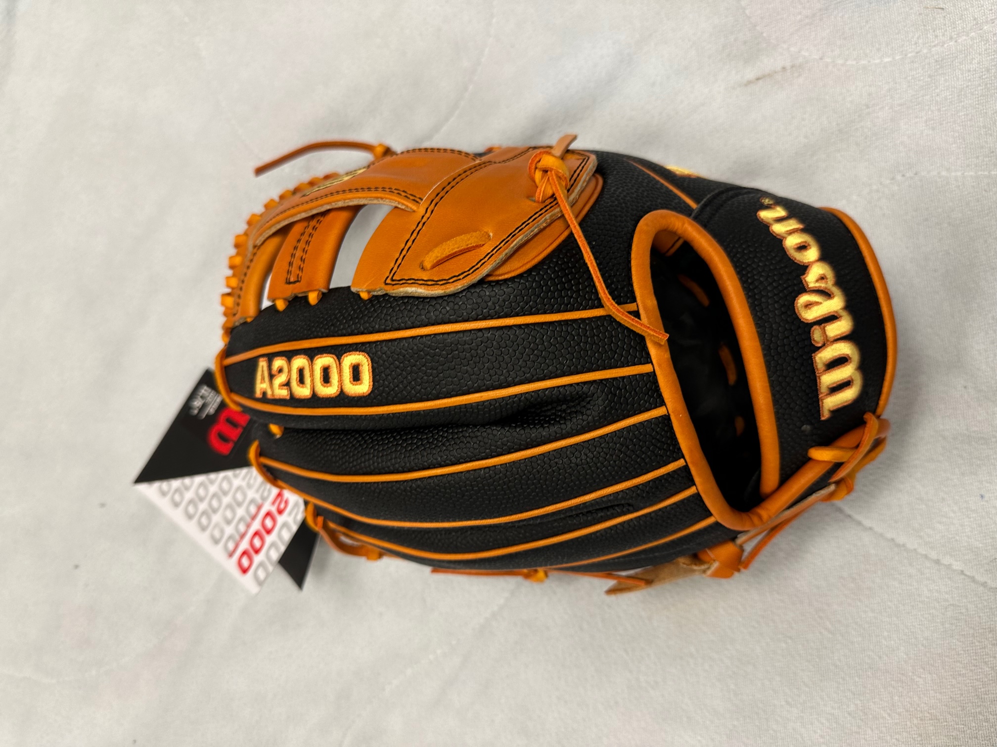 New Wilson A2000 October 2021 Glove of the Month G5 WBW1005711175 Baseball Glove 11.75inch