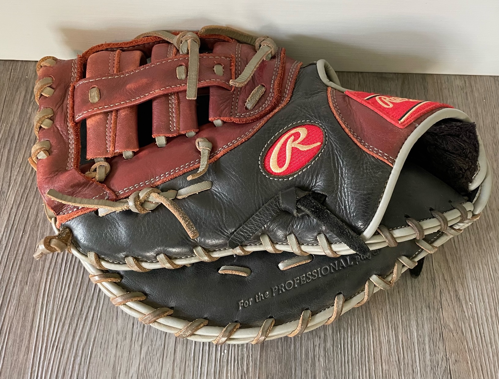 Rawlings First Base R9 Baseball Glove 12.5" (Left Hand Throw