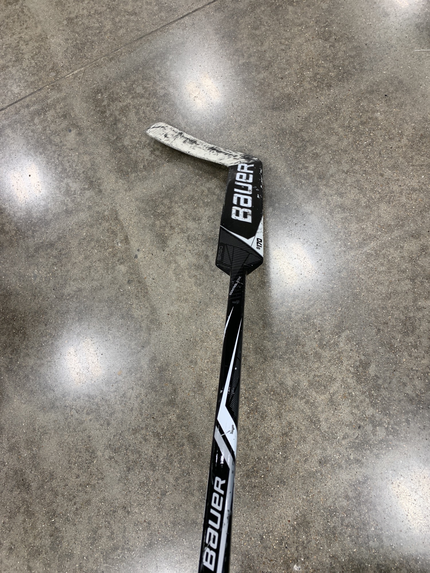 Used Junior Bauer Supreme S170 Regular Goalie Stick 21" SidelineSwap