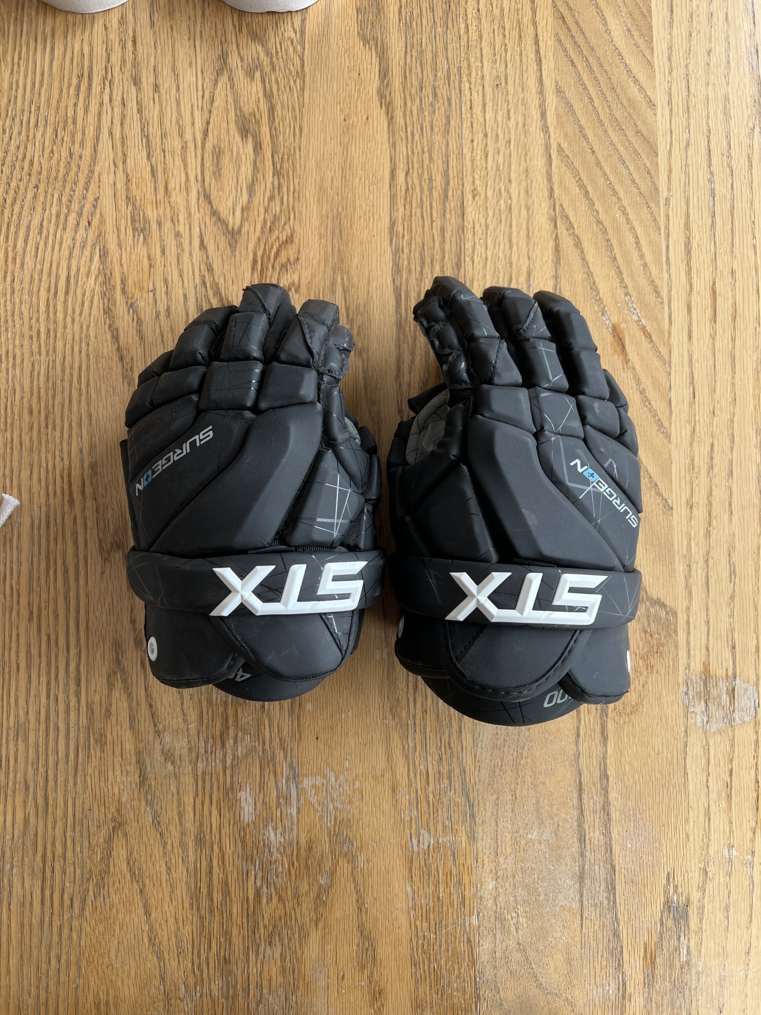 New STX Small Surgeon 400 Lacrosse Gloves SidelineSwap
