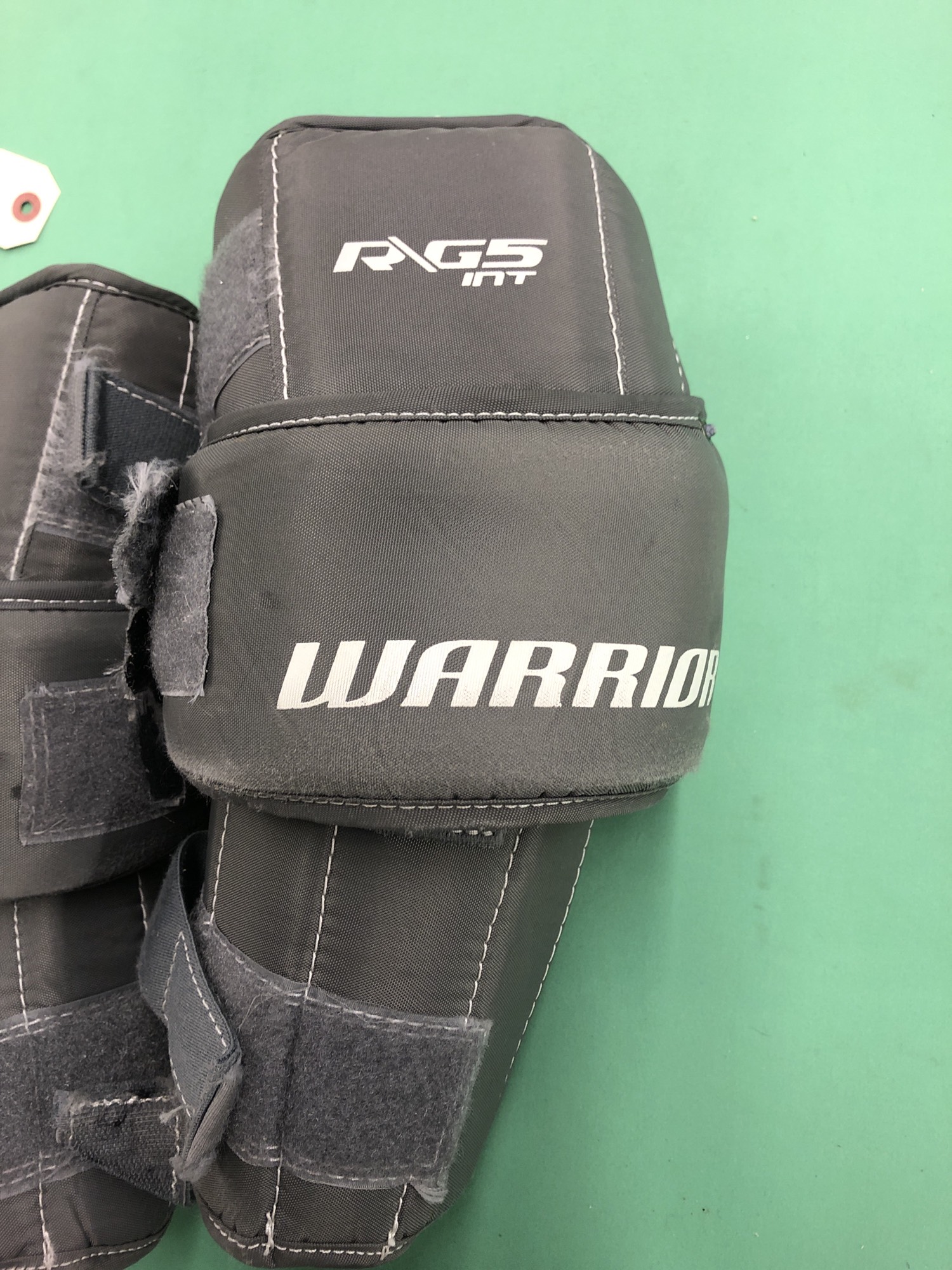 Used Intermediate Warrior Ritual G4 Hockey Goalie Knee Pads SidelineSwap