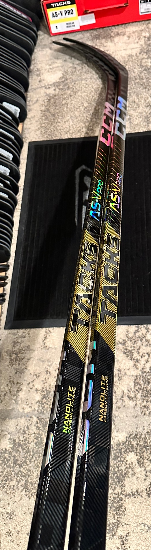 NEW! 2 Pack! 2x 70 Flex RH CCM Super Tacks ASV Pro sticks SidelineSwap
