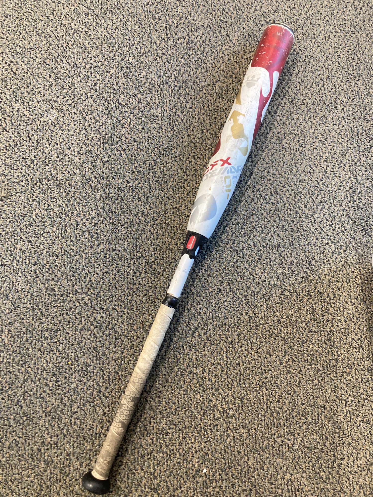 Used 2018 DeMarini CFX Composite Bat 10 22OZ 32" SidelineSwap