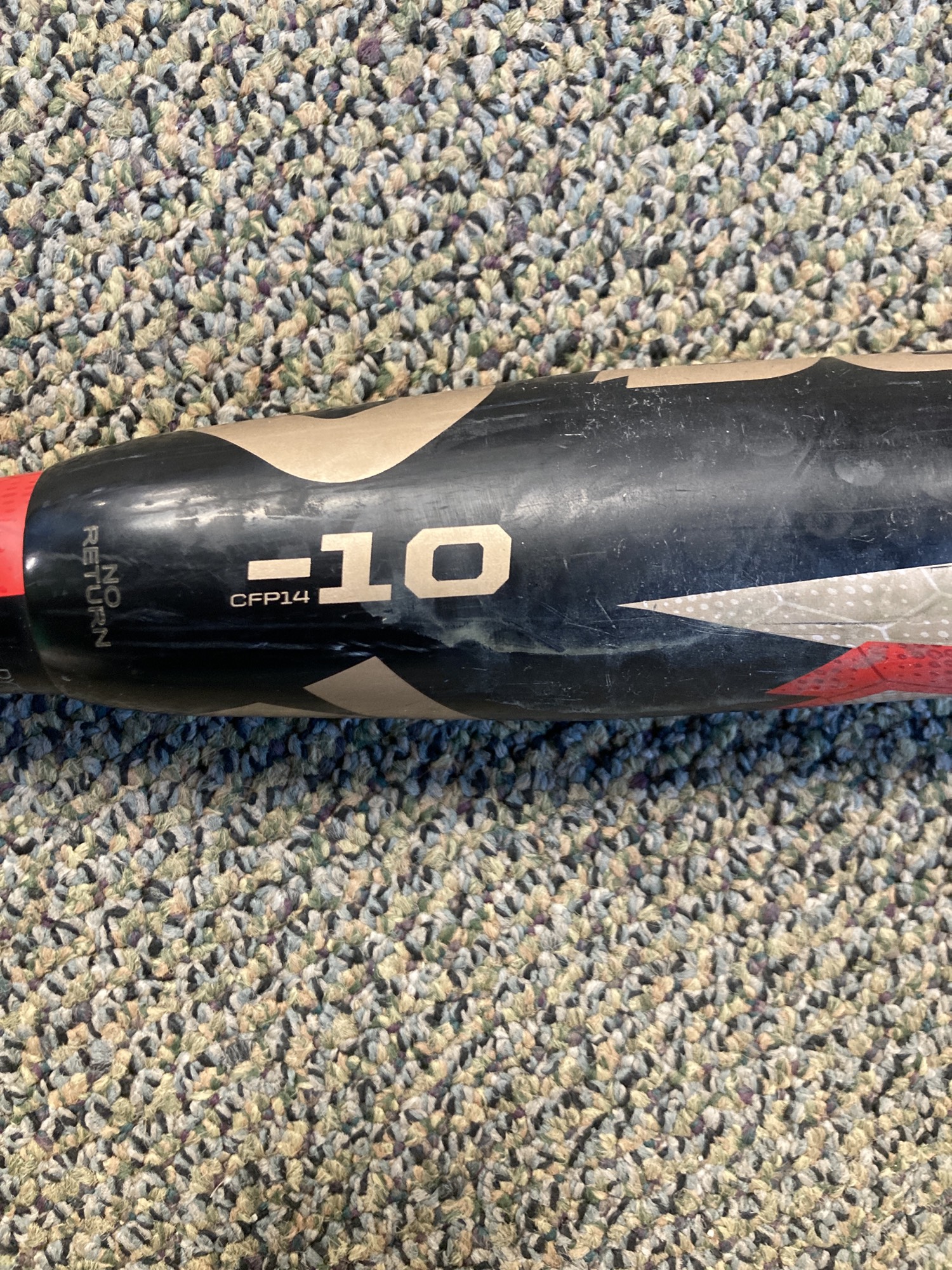Used 2014 DeMarini CF6 Composite Bat 10 21OZ 31" SidelineSwap