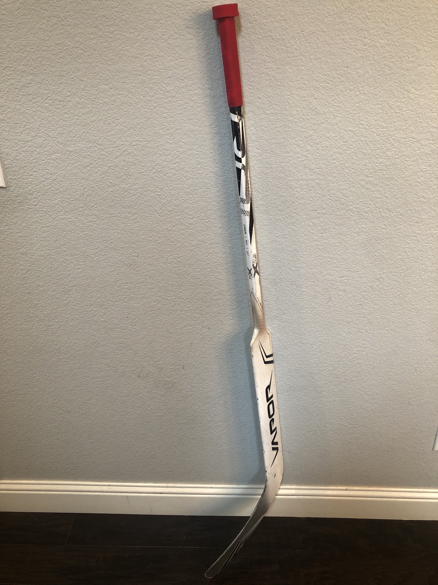 Junior Regular 21" Paddle Vapor x2.9 Goalie Stick With Tacki Mac Grip