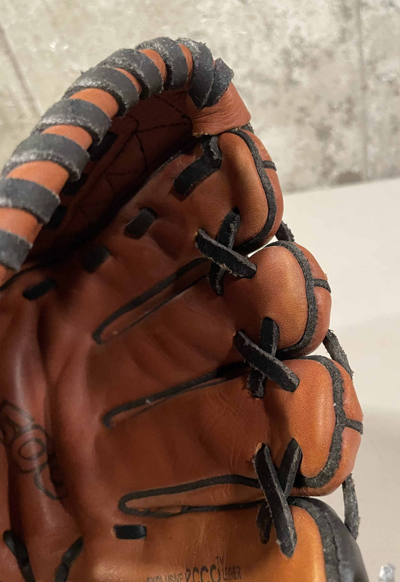 Wilson A500 RHT ECCO Leather 12.5” Baseball Glove SidelineSwap