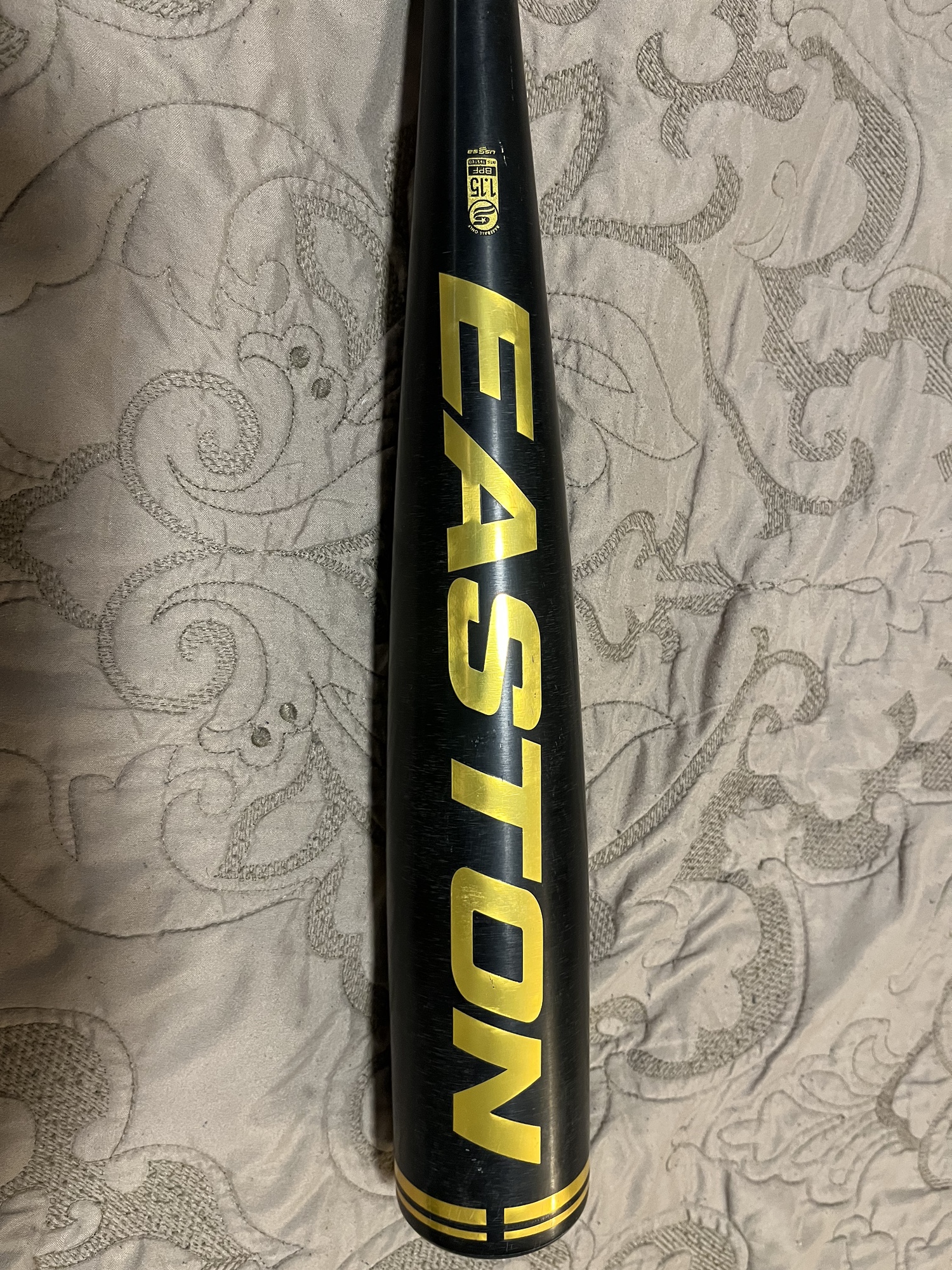 Used USSSA Certified Easton (10) 20 oz 30" Black Magic Bat SidelineSwap