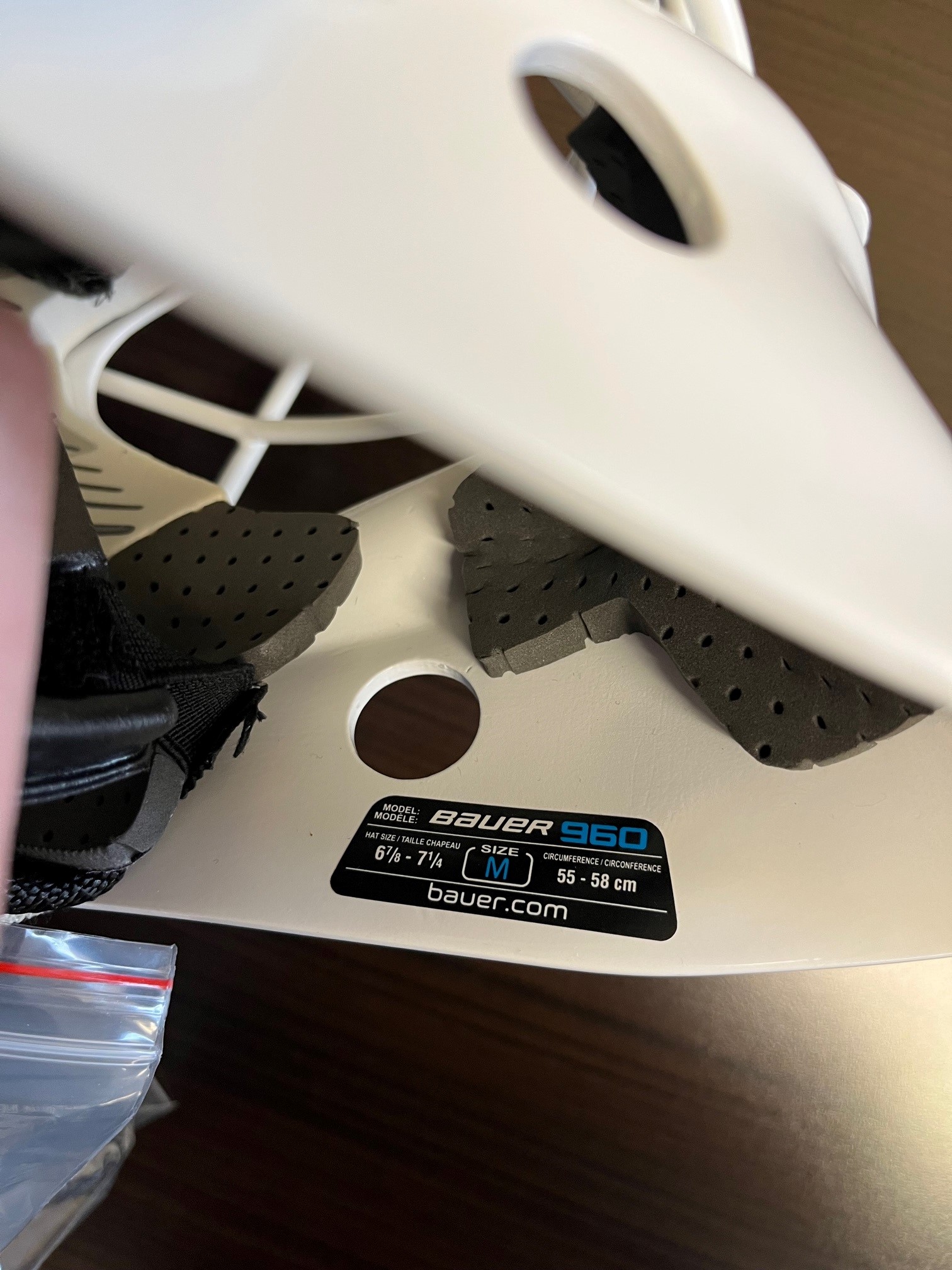 New Bauer 960 Goalie Mask with white Cat Eye Cage SidelineSwap