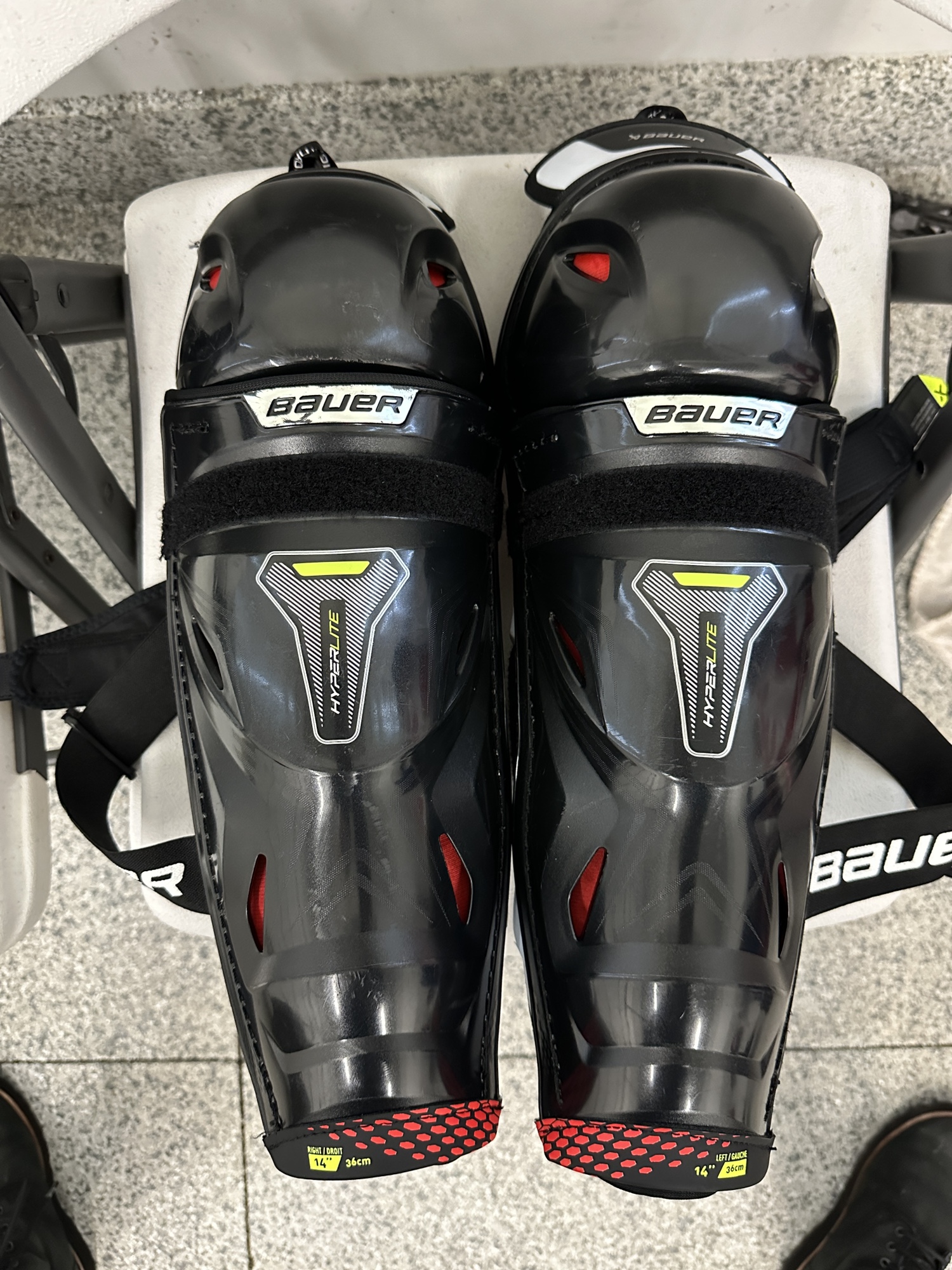 Bauer Vapor Hyperlite Shin Pads SidelineSwap